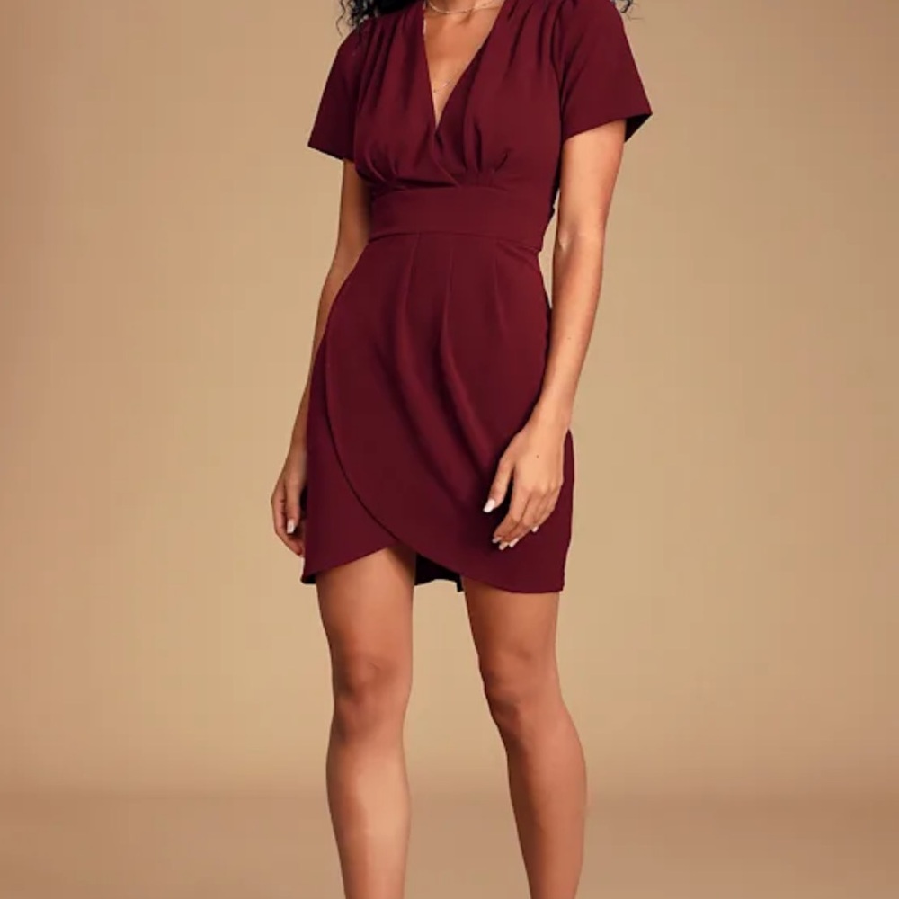 NWT Lulus Marena Burgundy Short Dress